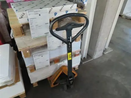 1 paletový vozík, značka: Jungheinrich, starší