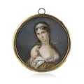Miniature portrait Empire très fine d'une jeune dame avec un ruban de cheveux blanc. Début du 19e siècle.