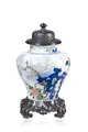 Wucai baluster pot. China. Probably transitional period. 1620-1683.
