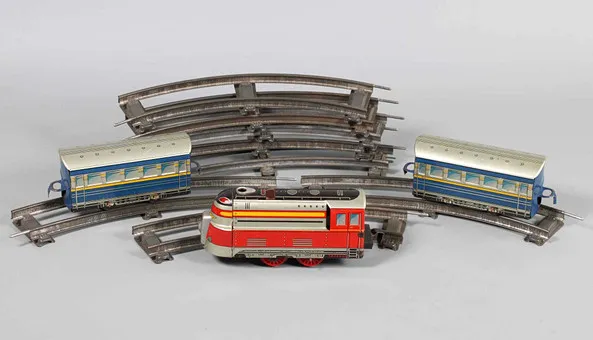 Distler streamlined battery train circa 1960.