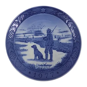 1977 Royal Copenhagen Christmas plate.