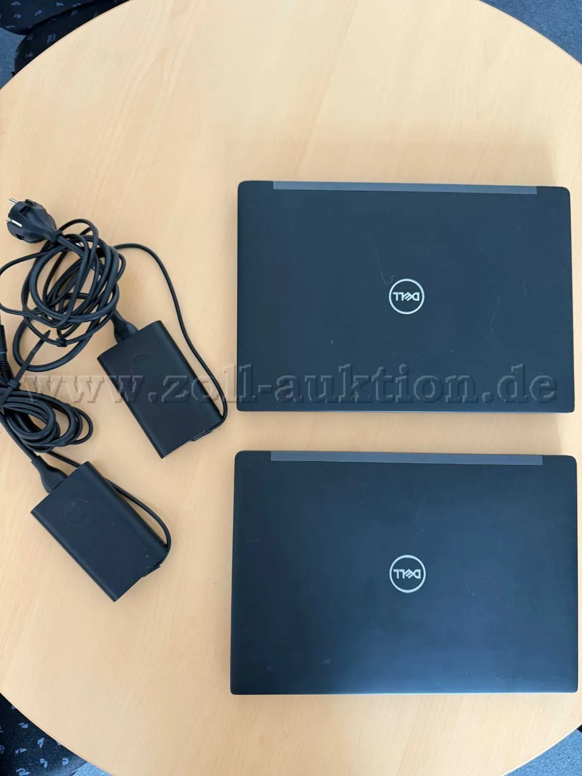 2 notebooky Dell Latitude 7390, 13,3 palce (33,8 cm)