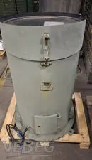 Équipement de mesure de hauteur des nuages AEG/Telefunken WGZ 45, composé de :