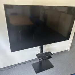 Téléviseur 70"
