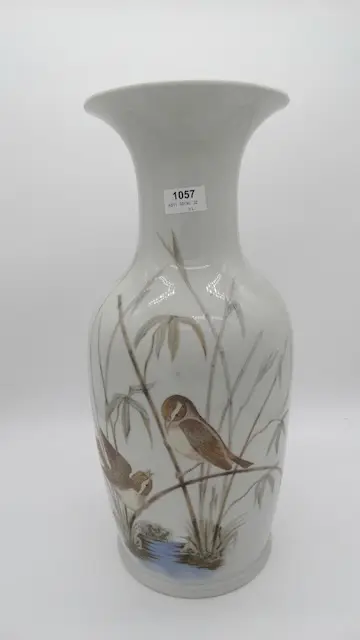 1 floor vase