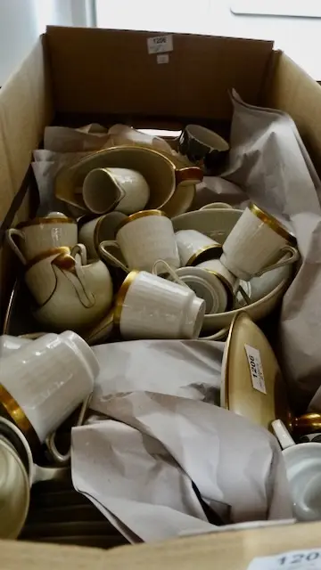 1 lot of various porcelain parts