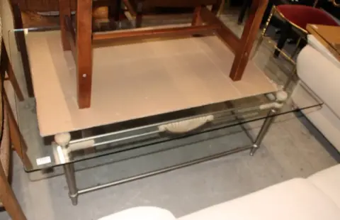 1 glass table