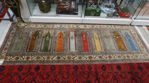 2 carpets