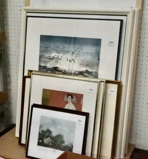 1 lot of pictures