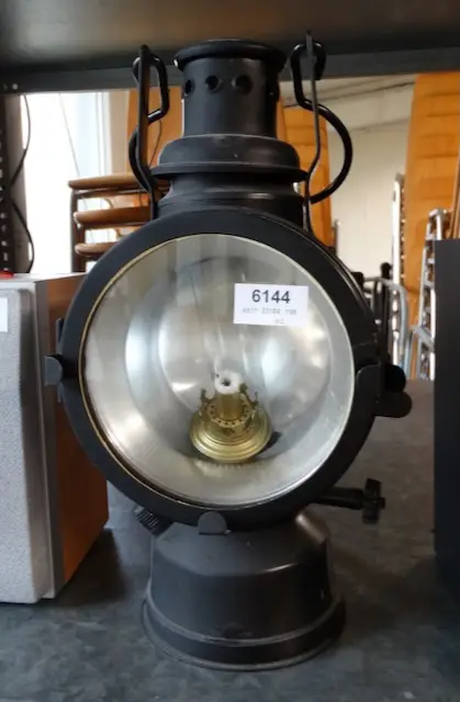 1 railway lantern