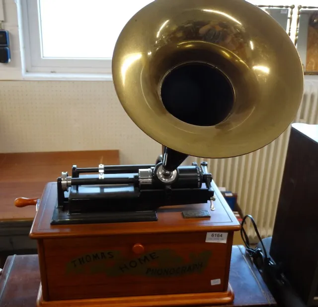 1 phonograph