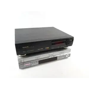2 magnetowidy VHS