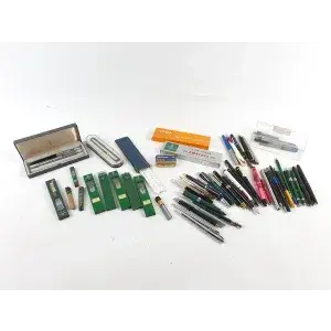Lot de stylos divers