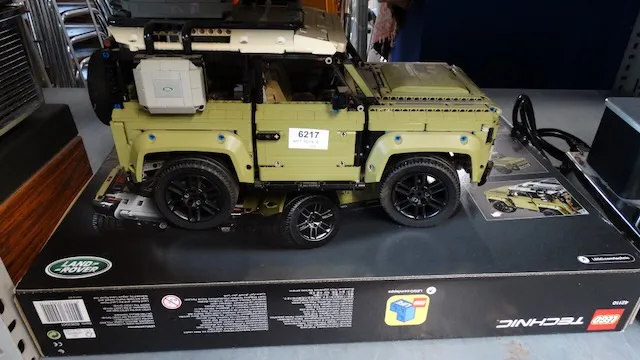 1 Lego "Land Rover"