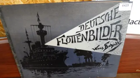 1 książka „Deutsche Flottenbilder”
