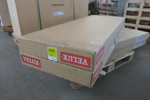 2x VELUX - Sada lemování pro střešní okno s izolačním rámem a připojovací zástěrou, velikost SK06