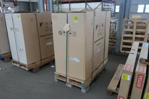 DAIKIN - Venkovní jednotka tepelného čerpadla, chladivo R32, 400 V, 188 kg, na paletě