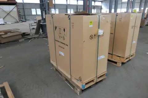 DAIKIN - Wärmepumpen-Außeneinheit, Kältemittel R32, 400 V, 188 kg, auf Palette