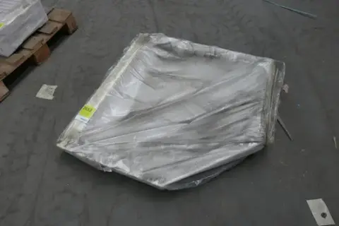 Shower tray, pentagonal, white