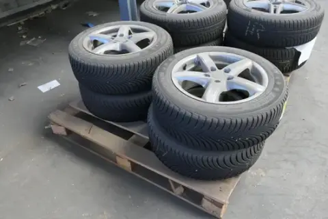 Set Michelin - Winterbanden met velgen