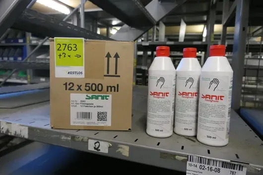 Lot of SANIT - liquid paste