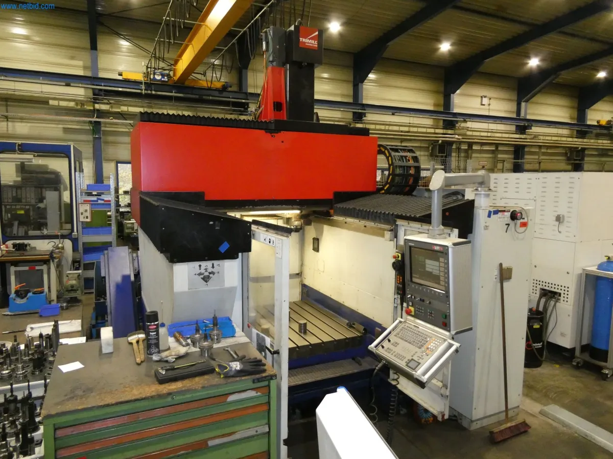 Centre d'usinage CNC 3 axes Trimill/Emoc VC1110 / RM1