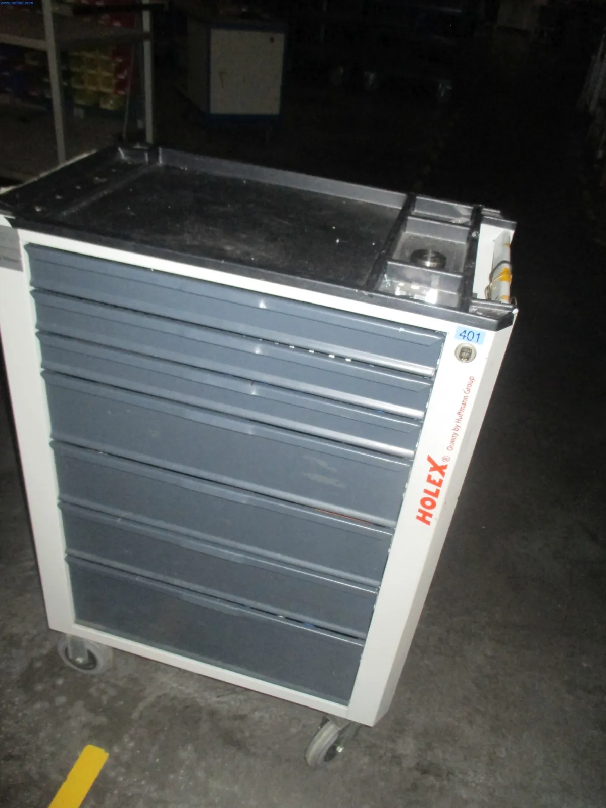 2 chariots d'outils Holex