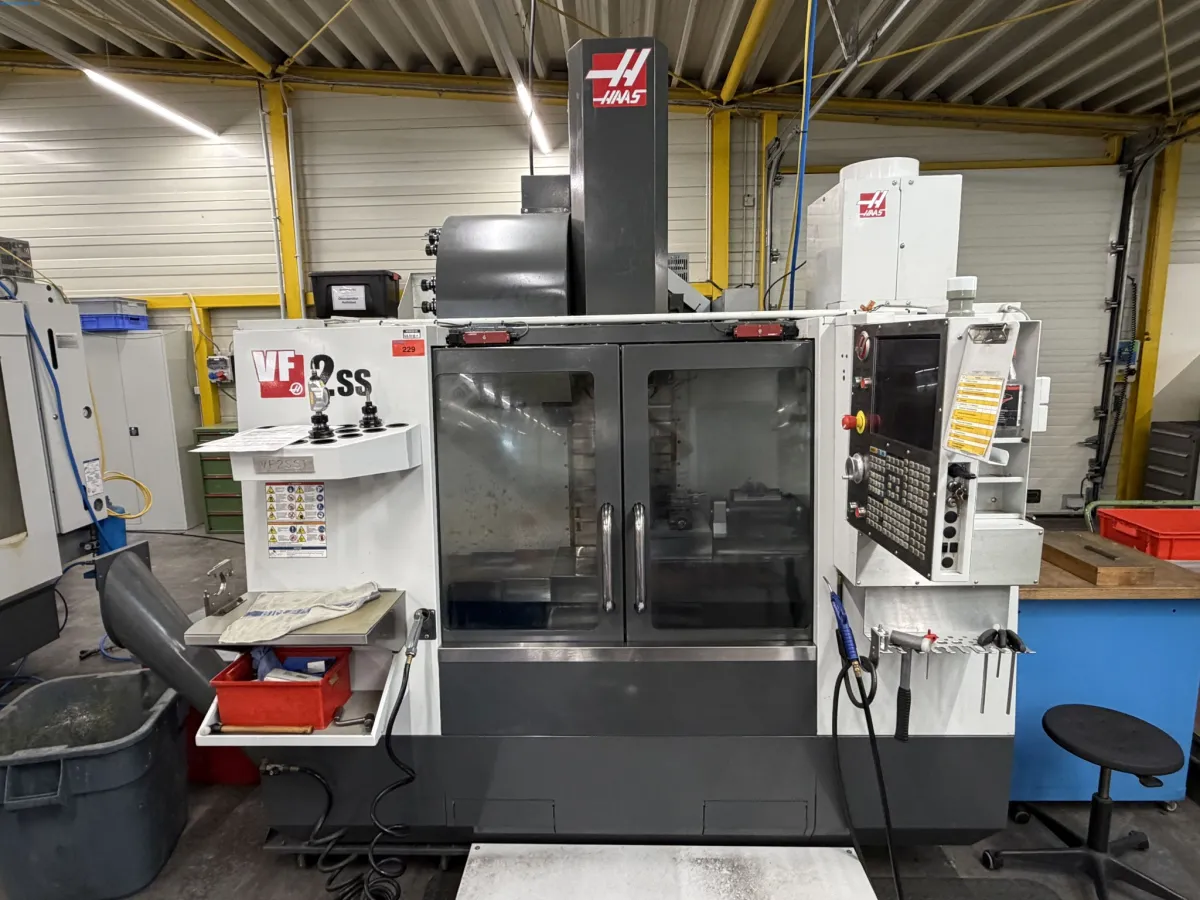Centre d'usinage vertical CNC 3 axes Haas VF-2SS