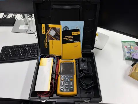 Přenosný osciloskop Fluke Fluke 123 Industrial ScopMeter