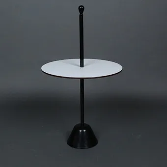 ACHILLE & PIER GIACOMO CASTIGLIONI. Zanotta, table d'appoint/table, modèle 'Servomuto', plastique, acier, design 1974, Italie.