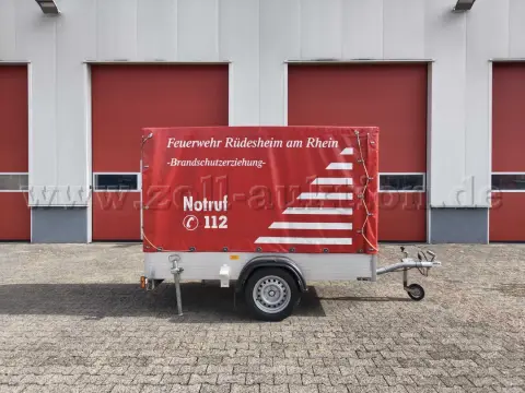 1 starre disselaanhanger met huif / uitbouw (700 kg)