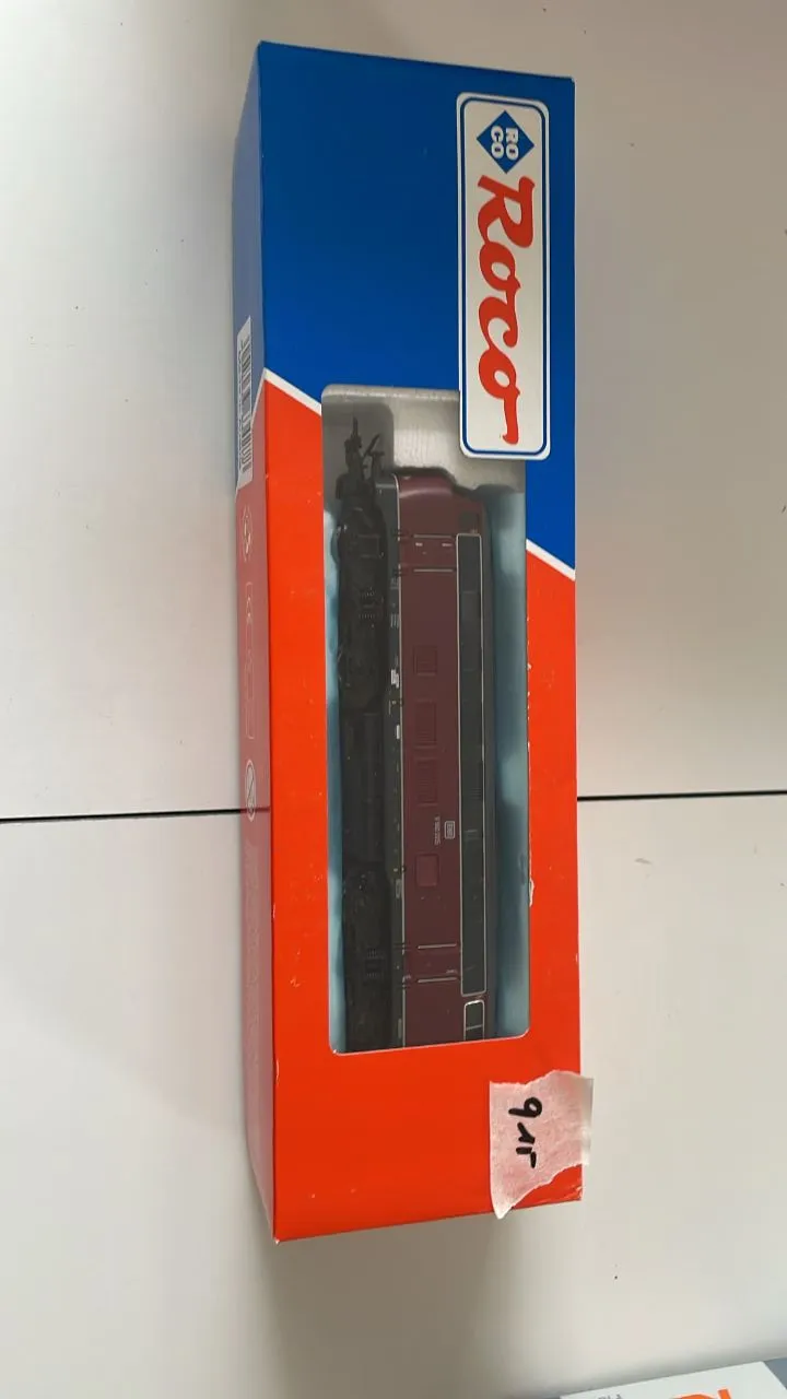Тепловоз (Roco)
