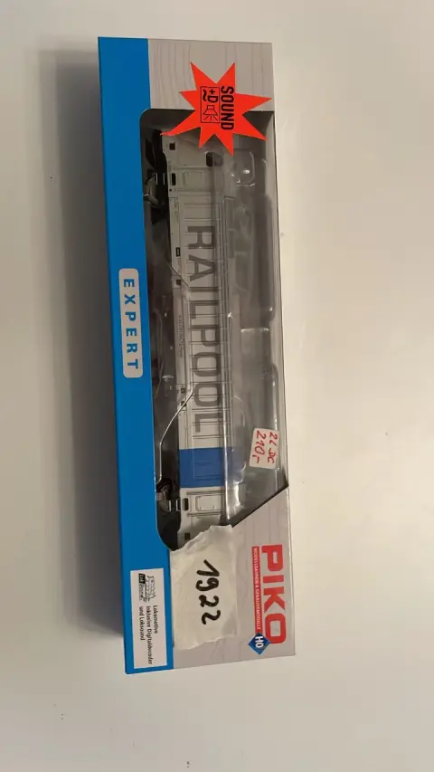 Elektrická lokomotiva (PIKO)
