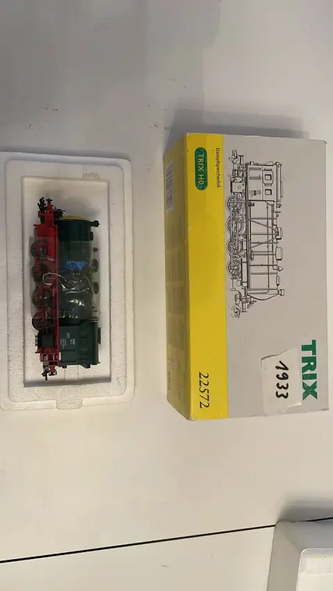 Parní lokomotiva (Trix)