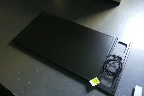 Monitor met houder