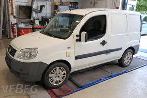 Samochód ciężarowy Fiat Doblo Cargo 1,9 JTD chłodnia