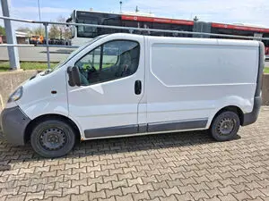 Camion Opel Vivaro 1,9 Diesel fourgon