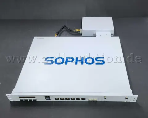 2 Sophos SG210 Firewall incl. 2x module XRP200 incl. 4x transceiver