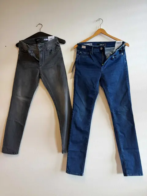 1 lot de 2 jeans Replay originaux, gris foncé 29W/28L et bleu moyen 29W/30L, neufs