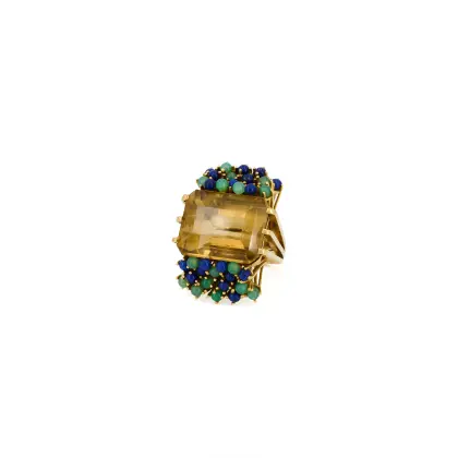 Bague cocktail en pierres colorées