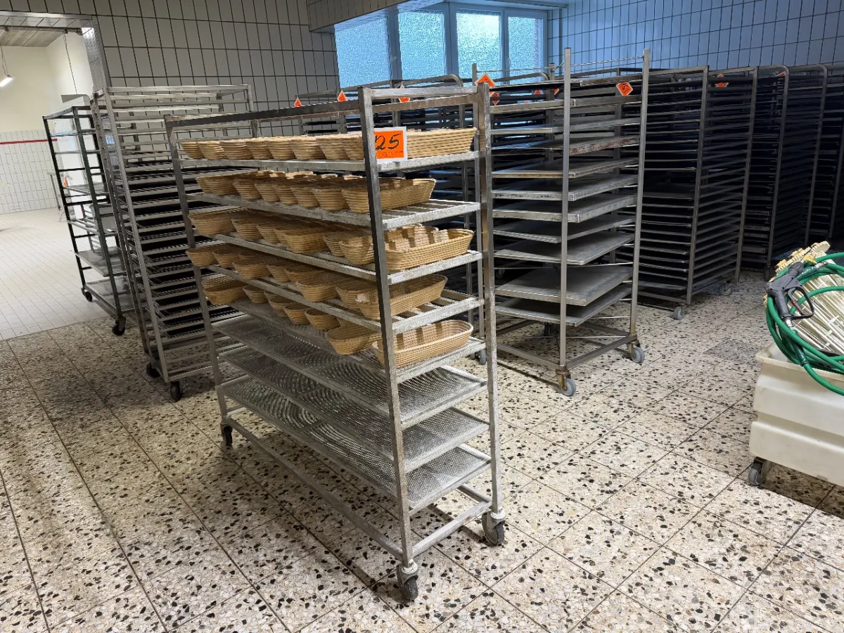 Transportwagen (met brood...)