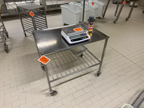 Stainless steel work table (without contents)