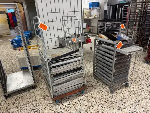 Gaas-transportwagen (met diverse platen)