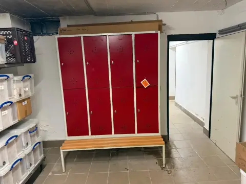 Metalen locker (8-deurs)