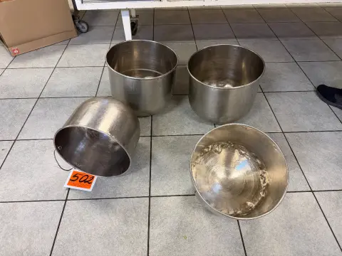 Lot of kettles (4 pieces)