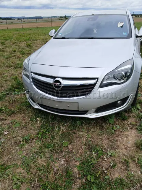 1 Opel Insignia