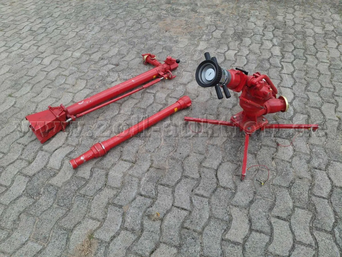 1 Alco monitor with 3 different nozzles