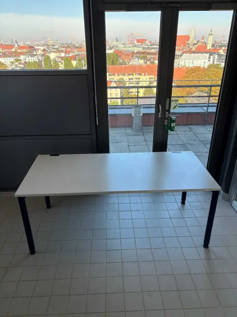 1 psací stůl Werndl 180x80cm