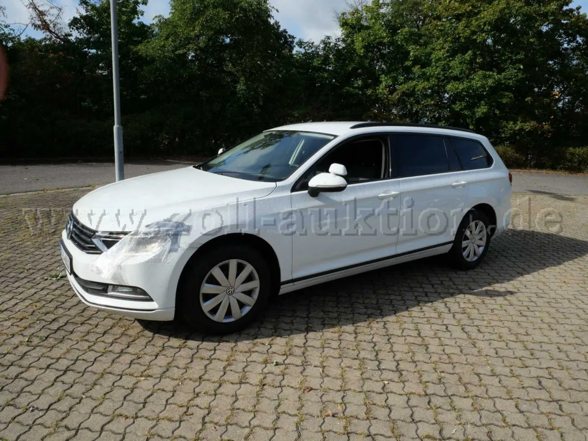 1 VW Passat Variant 2.0 TDI 4Motion BMT - BD16-6602