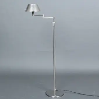 FLORIAN SCHULZ. Swivel floor lamp/reading lamp from the 1970s.
